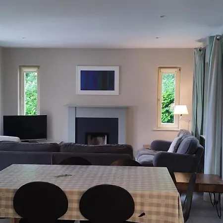 墩克伦伍兹度假屋 *